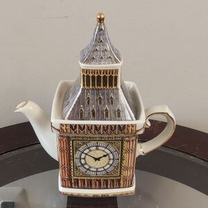 James Sadler Big Ben Tower 8" Teapot England Tea Pot